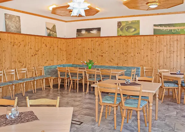 Апартаменты Ferienwohnung Neuhausen *